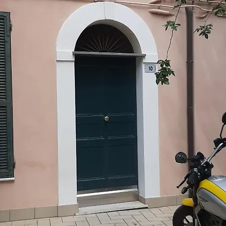 Casa Danilo Centro Mare سانريمو
